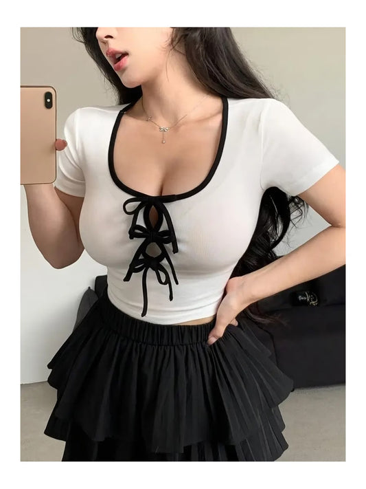 Kadın Beyaz Fiyonk Detaylı Bluz